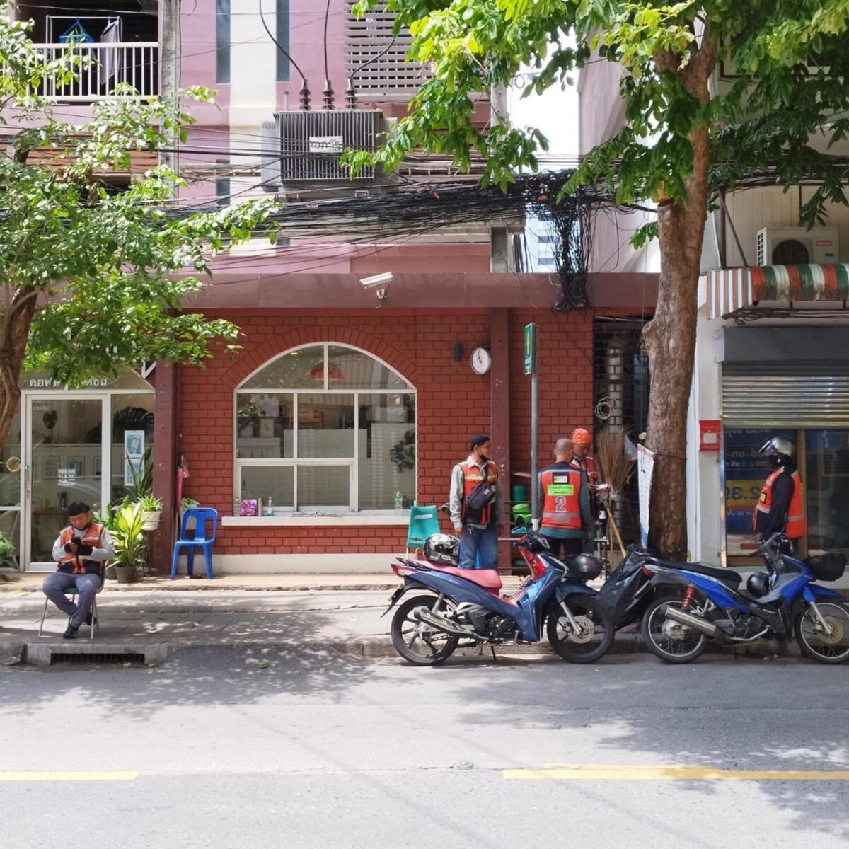 Entire Family House 3bdr Close To Chatuchak With Bts And Mrt